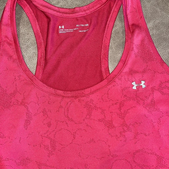 Under Armour Sz XL HeatGear Loose Racerback Tech Marble Tank Top Light Pink Red - Picture 3 of 6